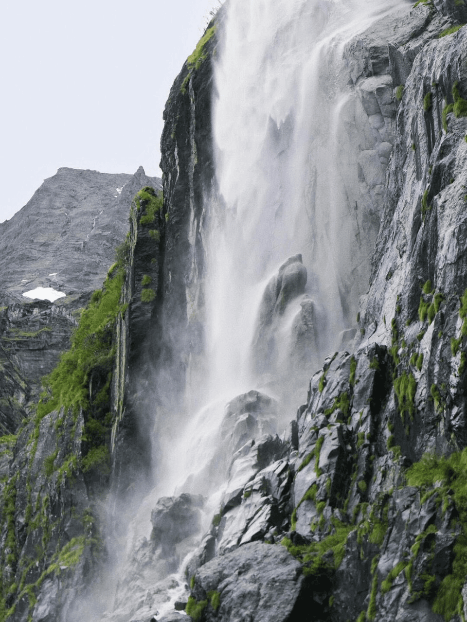 Longdong Waterfall