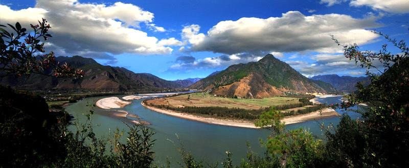Nature and Wildlife of Yunnan — the broad river valleys of northwest Yunnan