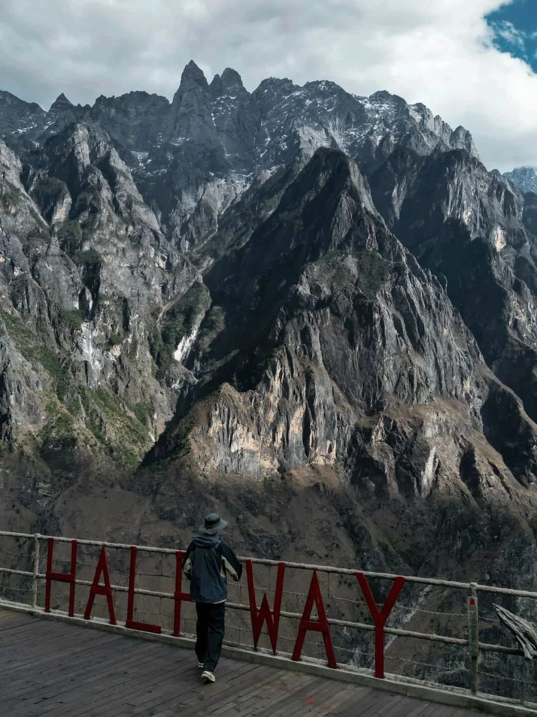 Tiger Leaping Gorge — the Halfway Guesthouse terrace and mountain wall