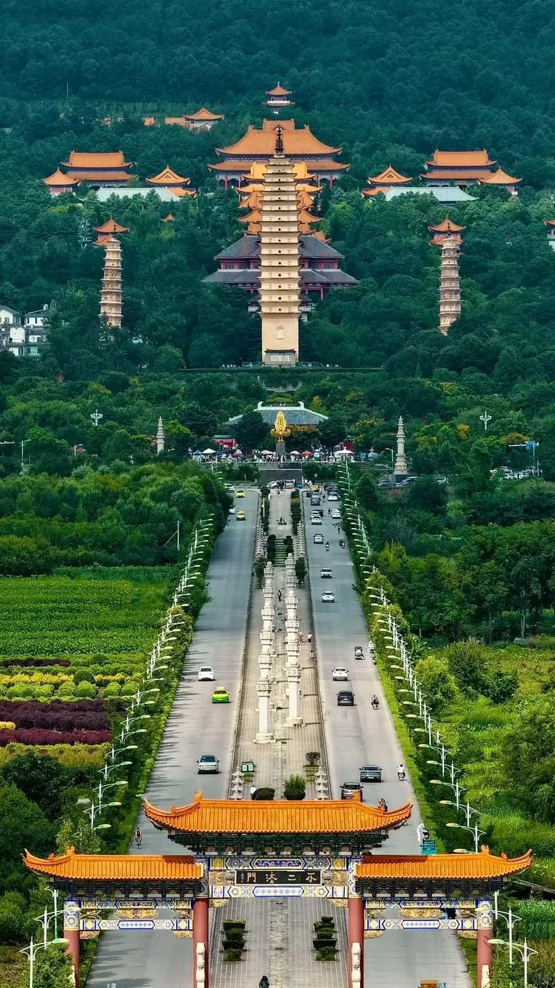 Three Pagodas