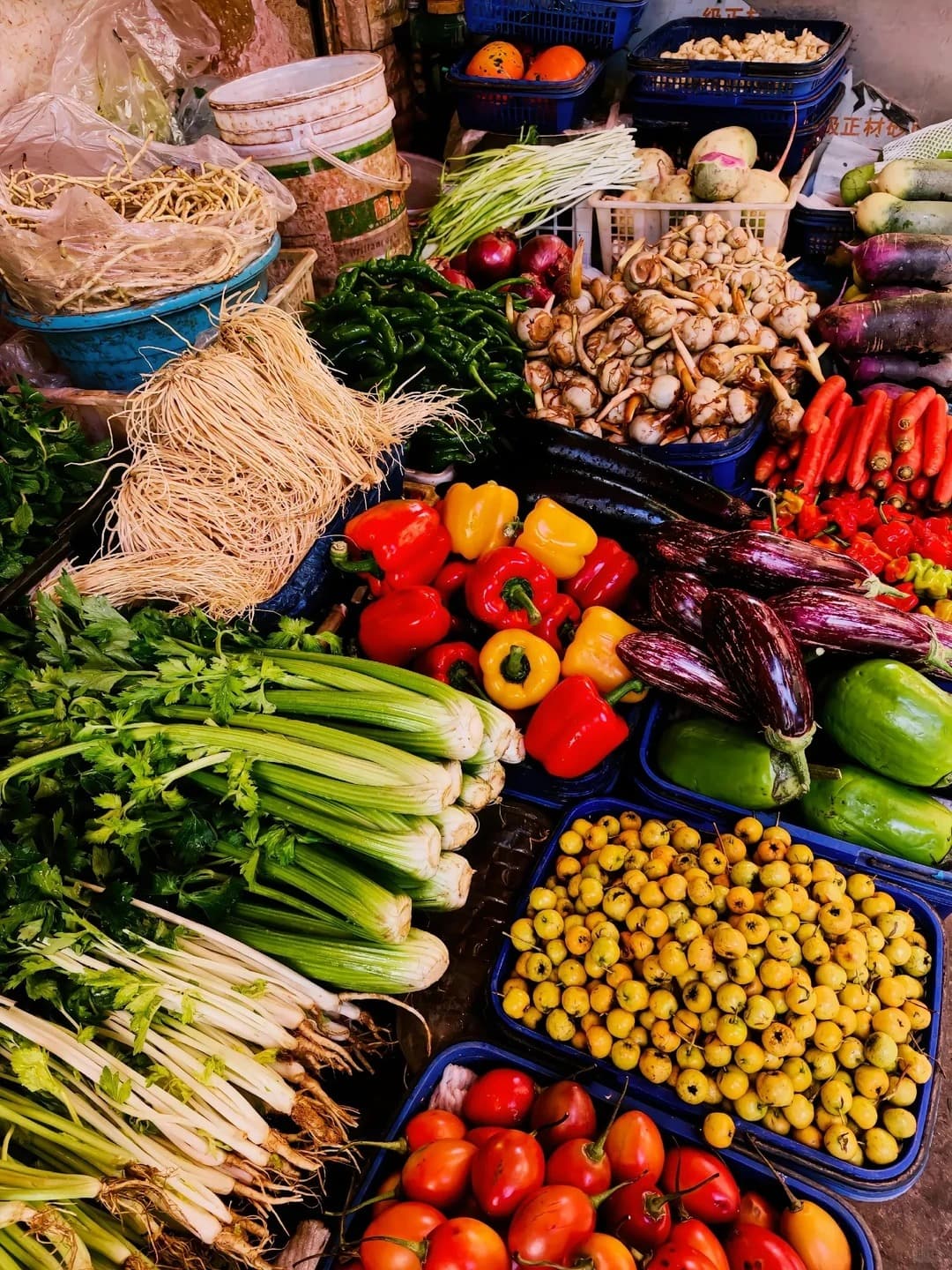 Kunming Zhuanxin Farmers Market Food Tour